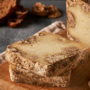 LARENDA KÜTÜK PEYNİRİ 500gr